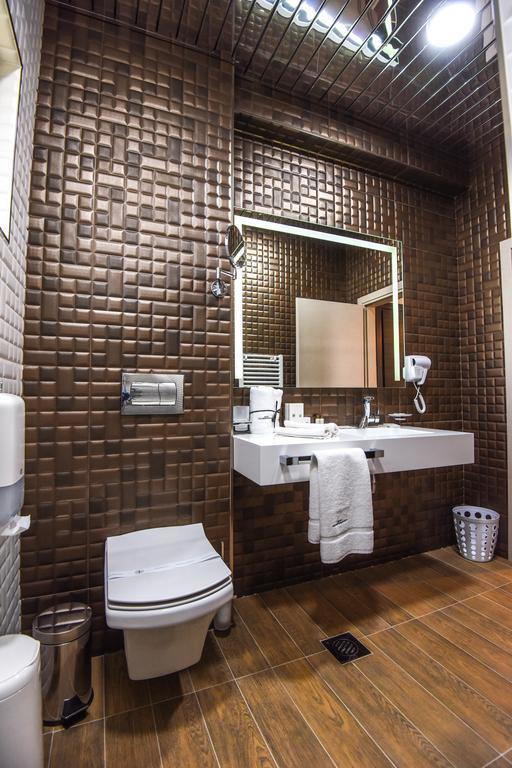 Mirror 4* Petrovec